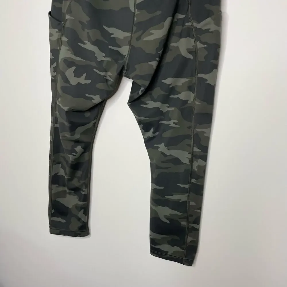 Athleta Ultimate 7/8 Tight in Camo Leggings 2X - Picture 8 of 8